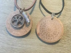 Tutorial: Wooden Disc Jewelry with Silhouette Curio by cuttingforbusiness.com.
